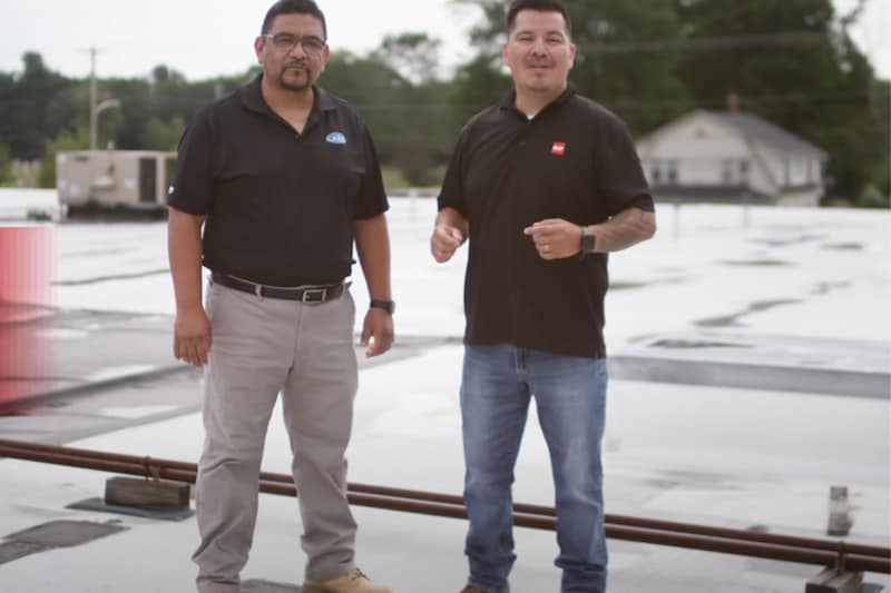 Video start for Roof it Right commercial roofing installation series at GAF in Spanish