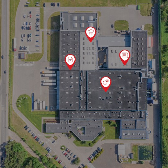 Aerial view of  commercial roof  with property profile report data from GAF QuickSite